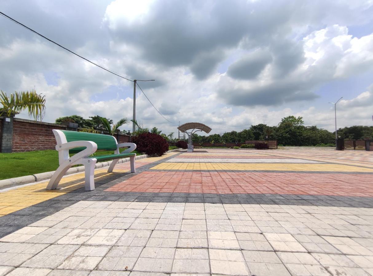 Jim'S Motel Kalchini Экстерьер фото